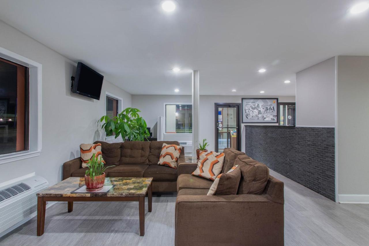 Super 8 By Wyndham Firenze Esterno foto